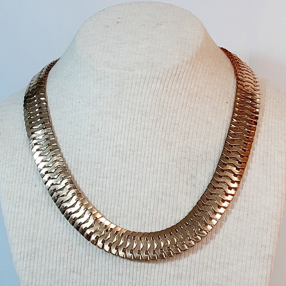 Gold Tone Chunky Flat Chain Mesh Collar Necklace Extension Brutalist